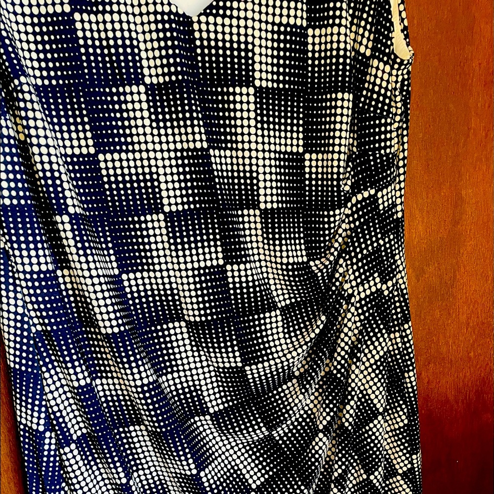 Dress - Picture 3 of 4